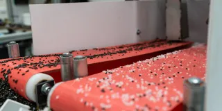 Pestyä muovijaetta Kiemuran kierrätyslinjastolla