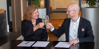 Kuvassa Avansin vararehtori Jacomine Ravensbergen (vas.) ja LABin rehtori Turo Kilpeläinen.