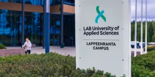 Lappeenrannan kampuksen pääovi