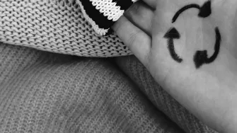 Rikkinäiset tekstiilit saavat pian uuden elämän kierrätyksen kautta.