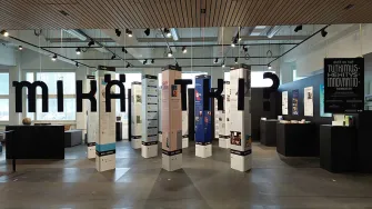 Muotoiluinstituutin hankkeiden yhteisnäyttely Lahden kampuksen Tila-galleriassa.