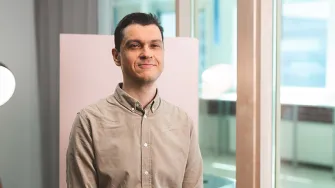 International Business koulutuksen vanhempi luennoitsija Hamid Guera