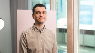 International Business koulutuksen vanhempi luennoitsija Hamid Guera