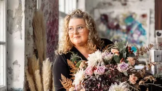 Kukakauppa Neilikan yrittäjä Tiina Pakkanen