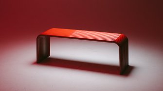 LABin opiskelija Sade Jokisen suunnittelema Kaari-penkki.