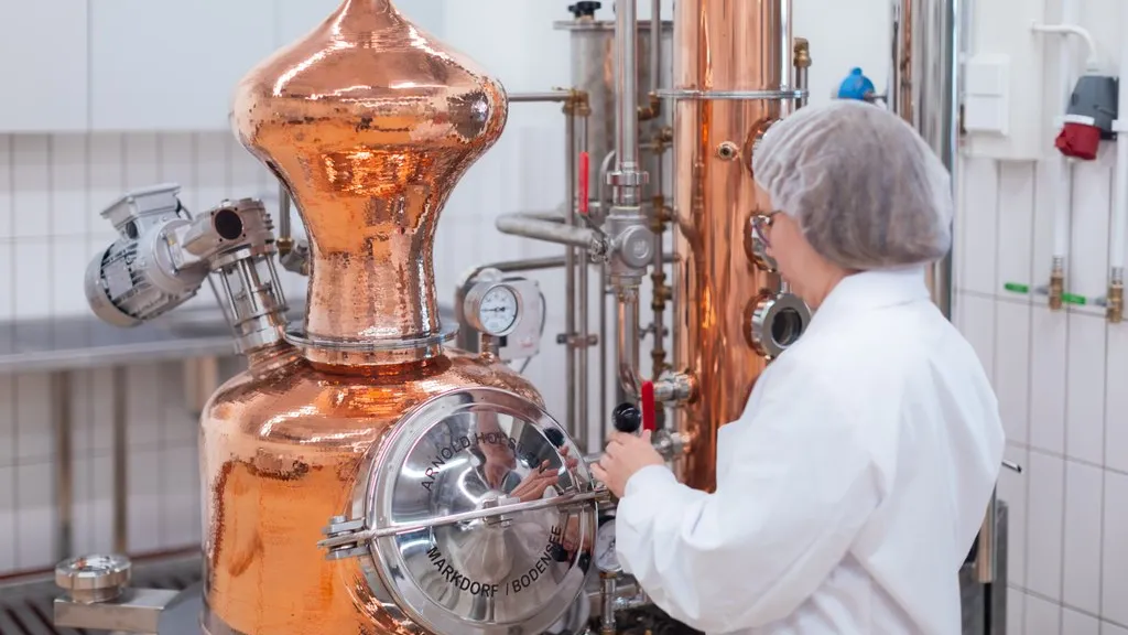 Sivuvirtojen hyödyntämistä tislaamalla