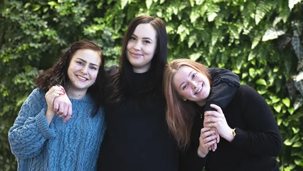 Tea Kosunen, Karoliina Tuomola ja Linda Kankare