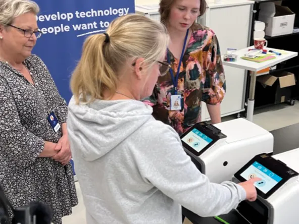 LAB WellTechin asiantuntijat auttavat teknologian käytettävyyden testaamisessa