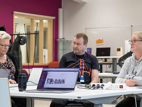 LAB WellTechin asiantuntijat tarjoavat apuaan hyvinvointiteknologian kehittämiseen