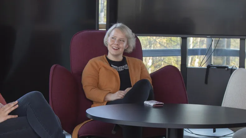 Kuvassa liiketalouden tradenomi (YAMK) Heidi