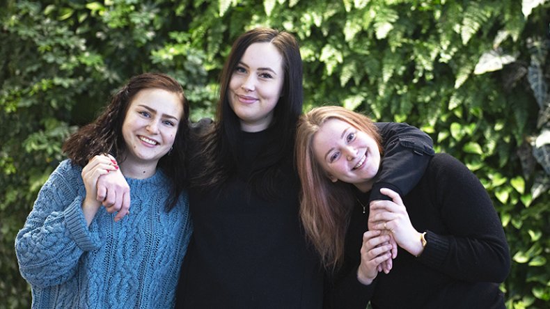 Tea Kosunen, Karoliina Tuomola ja Linda Kankare