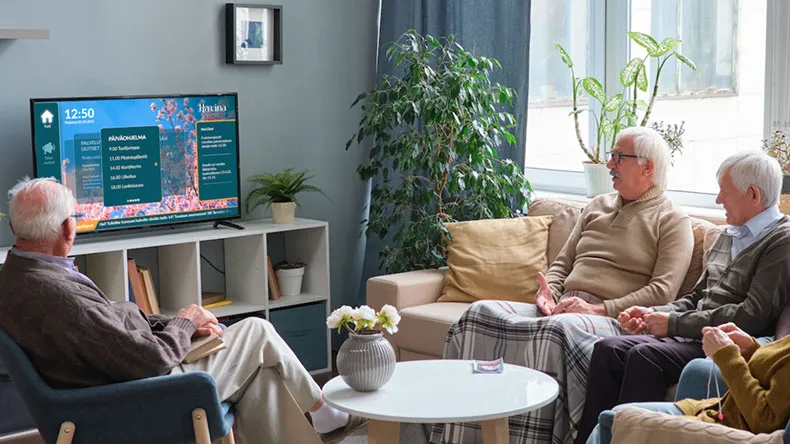 Äly-tv-sovellus sulautuu osaksi palvelutalon asukkaiden aktiivista arkea.