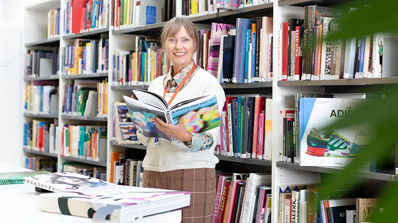 LABin puettavan muotoilun lehtori Minna Cheung.