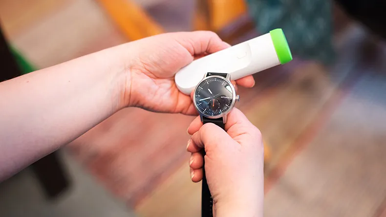 vanhusten kotihoitoon liittyvää teknologiaa