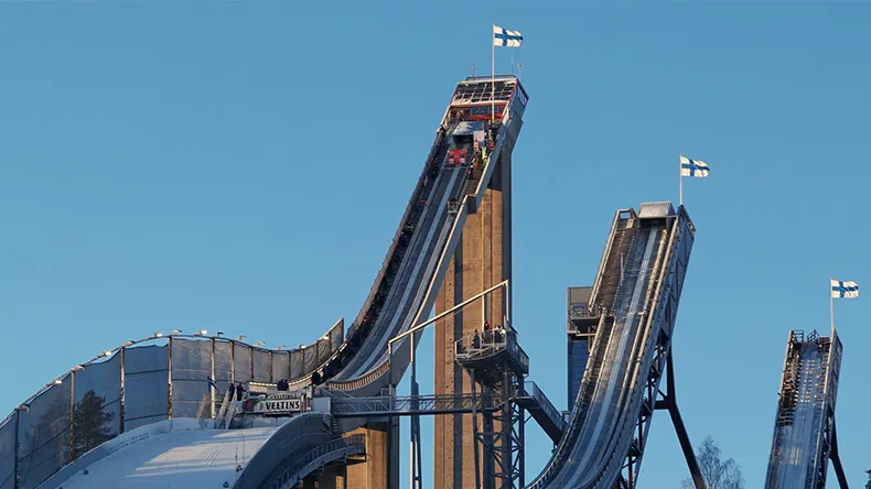 Lahden hyppyrimäet talvella