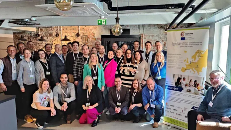 INSHAPE-hankeen yhteistyötapaamisen ryhmäkuva