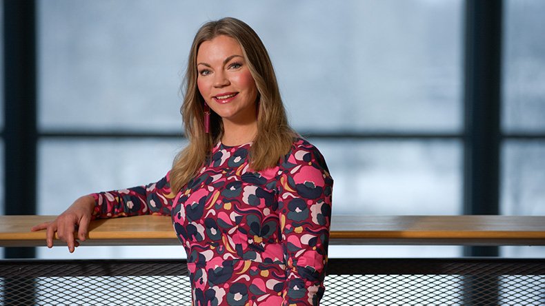 Viestinnän lehtori Reetta Nyman